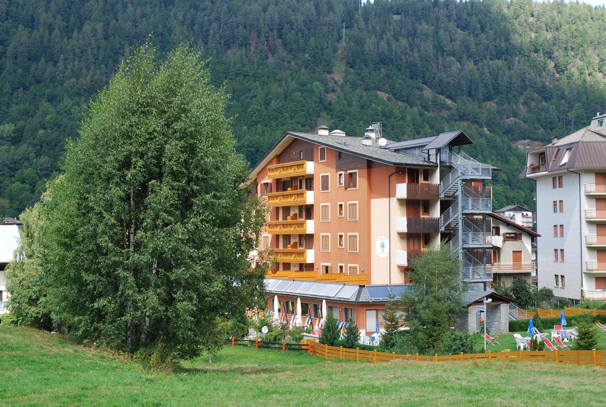 Hotel Derby Aprica Dış mekan fotoğraf